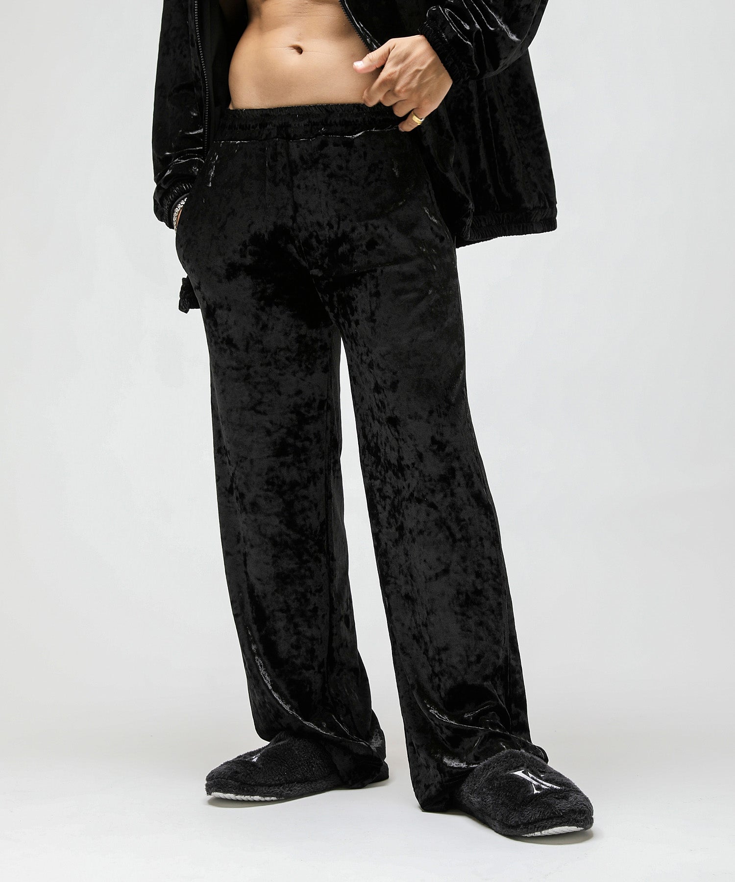 VA embroidery velour pants[VYP011]