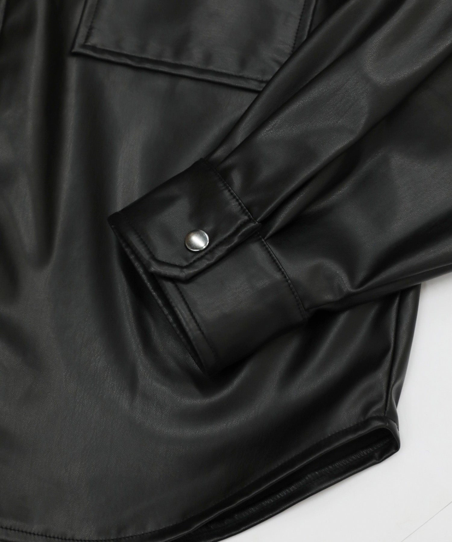 Side-slit Neo Leather Shirts [LES182]